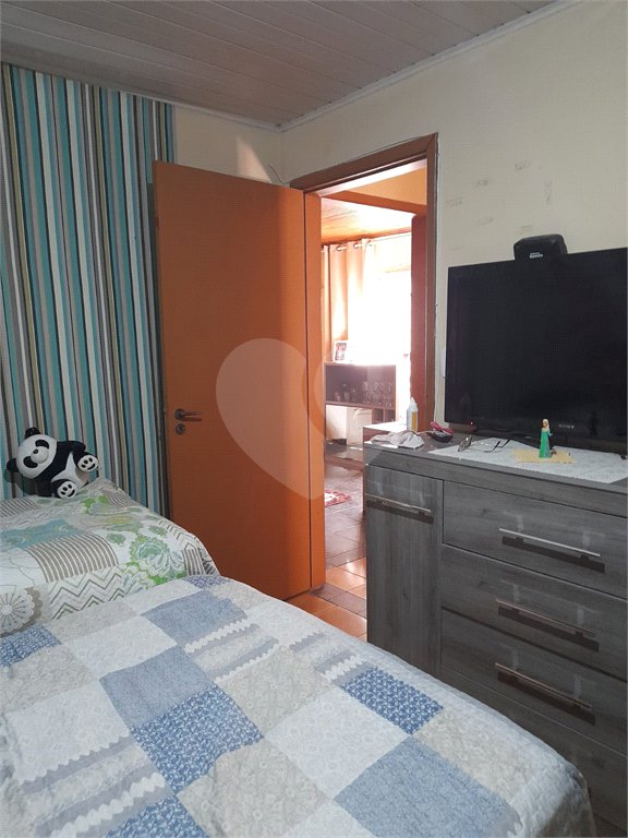 Casa à venda com 4 quartos em Jardim Guimarães, Guarulhos, SP