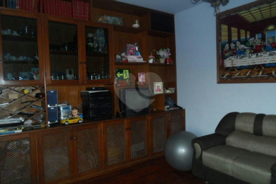 Sobrado à venda com 3 quartos, sendo 1 suíte, em Tremembé, São Paulo, SP