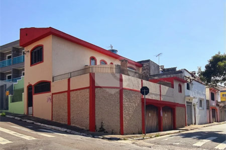 Sobrado à venda com 3 quartos, sendo 2 suítes, em Vila Gustavo, São Paulo, SP