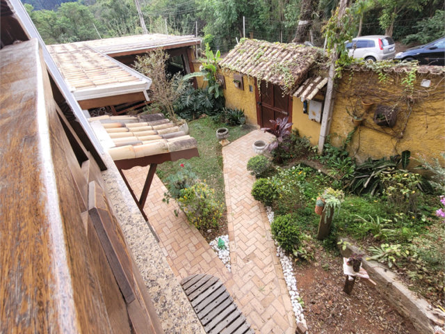 Sobrado à venda com 4 quartos, sendo 2 suítes,  no Centro, Mairiporã, SP