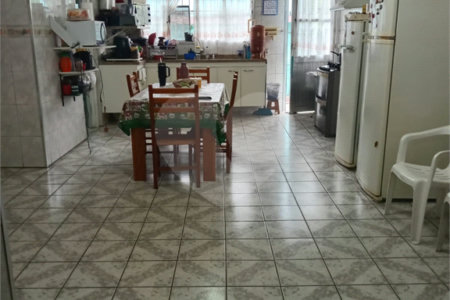 Sobrado à venda com 4 quartos, sendo 1 suíte,  em Furnas, São Paulo, SP