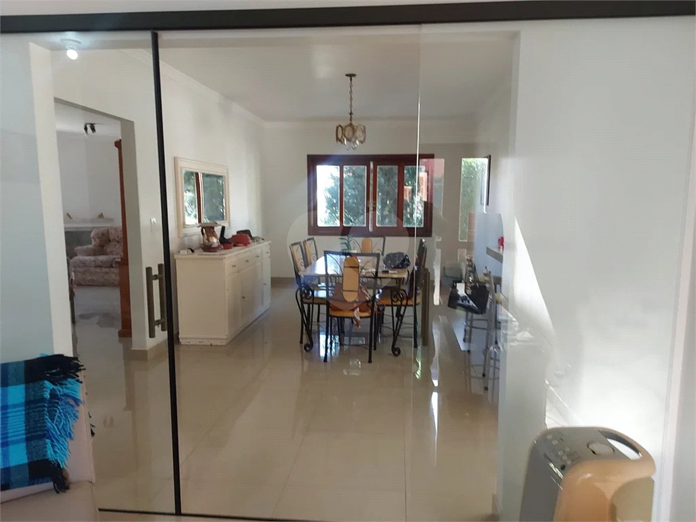 Casa à venda com 4 quartos, sendo 3 suítes, no Centro, Vinhedo, SP