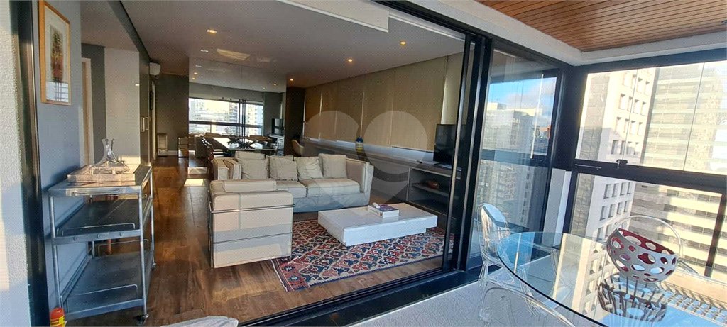Apartamento para alugar com 1 suíte em Vila Olímpia, São Paulo, SP