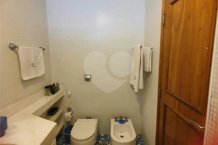 Apartamento à venda com 3 quartos, sendo 2 suítes, em Itaim Bibi, São Paulo, SP
