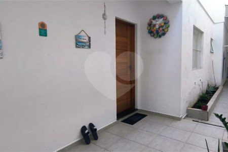 Sobrado à venda com 3 quartos, sendo 1 suíte, em Vila Butantã, São Paulo, SP