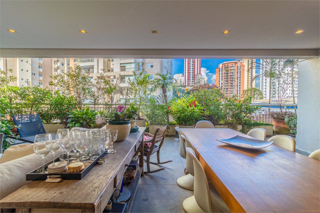 Apartamento à venda com 3 suítes em Vila Mascote, São Paulo, SP