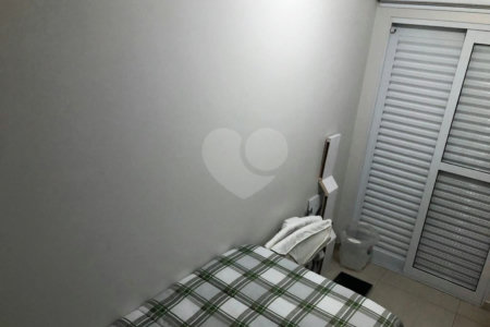 Casa à venda com 3 quartos, sendo 1 suíte, no condomínio Dolce Villa Anália Franco, São Paulo - SP