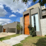 Casa à venda com 4 suítes no condomínio Portal Horizonte, Bragança Paulista - SP