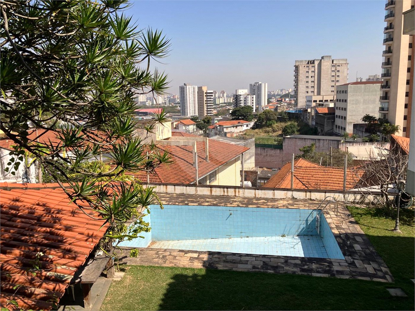 Casa à venda com 5 quartos, sendo 2 suítes,  em Vila Maria Alta, São Paulo, SP