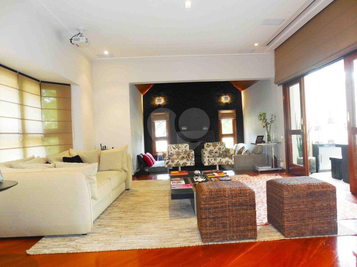 Casa à venda com 4 suítes no condomínio Vilaggio Monte Alegre, São Paulo - SP