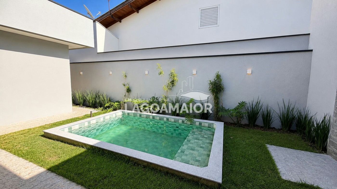 Casa à venda com 3 quartos no condomínio Residencial Costa Leste, Três Lagoas - MS