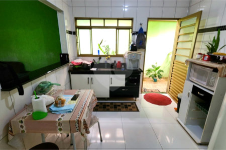 Casa à venda com 3 quartos, sendo 1 suíte, em Parque Residencial Vale do Sol, Araraquara, SP