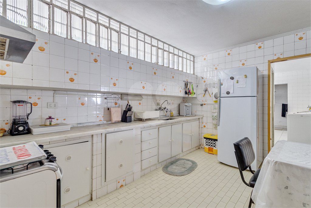 Sobrado à venda com 3 quartos, sendo 1 suíte, em Chácara Flora, São Paulo, SP