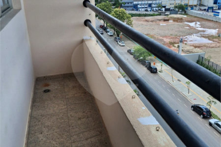 Apartamento à venda com 3 quartos, sendo 1 suíte, em Planalto, São Bernardo do Campo, SP