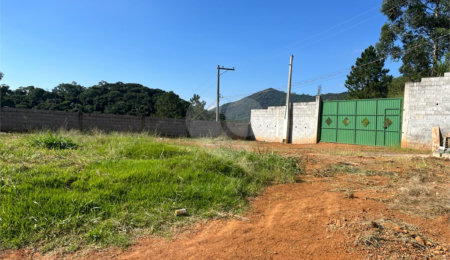 Terreno à venda no Centro, Nazaré Paulista, SP