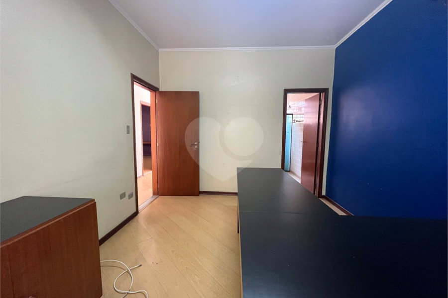 Sobrado à venda com 4 quartos, sendo 1 suíte, em Vila Guilherme, São Paulo, SP