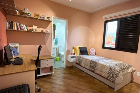 Apartamento à venda com 3 quartos, sendo 1 suíte,  em Jardim do Mar, São Bernardo do Campo, SP
