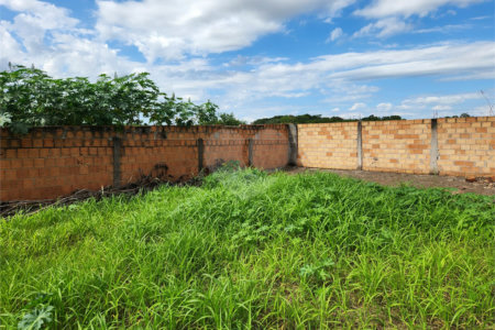 Terreno à venda em Parque Alvorada, Araraquara, SP
