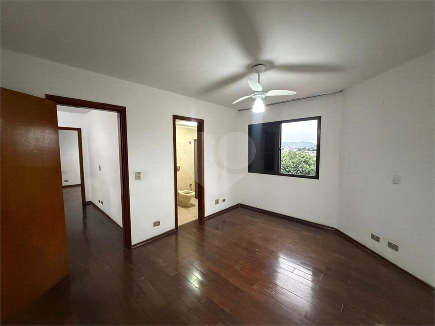 Apartamento com 3 suítes no Jardim França