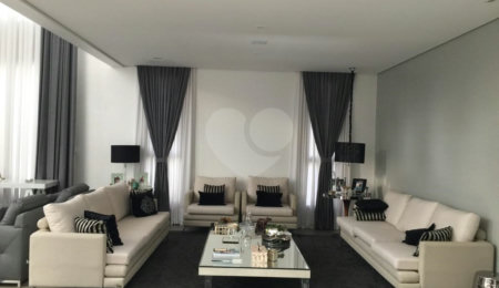 Casa à venda com 4 suítes no condomínio Suíça da Cantareira, Mairiporã - SP