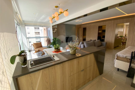 Apartamento à venda com 3 suítes em Vila Pompéia, São Paulo, SP