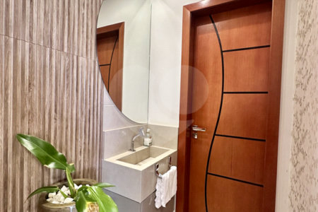 Sobrado à venda com 4 suítes em Jardim Shangri-lá, Cuiabá, MT