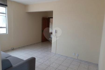 Apartamento à venda com 2 quartos no Centro, São Roque, SP