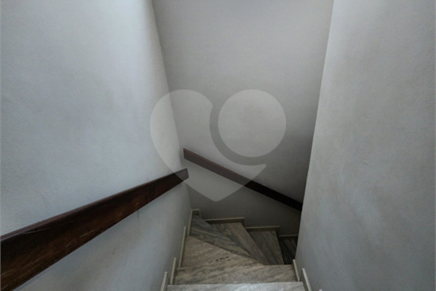 Sobrado à venda com 3 quartos, sendo 1 suíte, em Vila Constança, São Paulo, SP