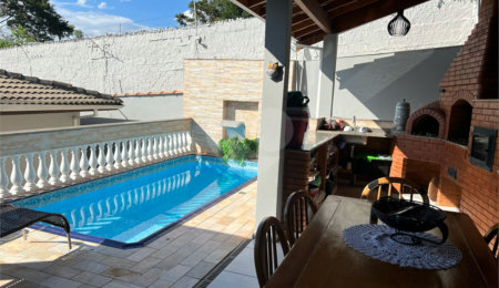 Casa à venda com 3 quartos, sendo 1 suíte, em Retiro das Fontes, Atibaia, SP