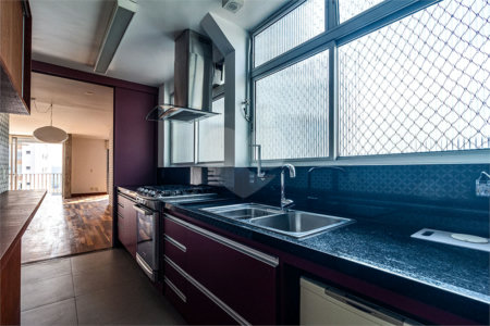 Cobertura à venda ou para alugar com 3 quartos, sendo 2 suítes, em Pinheiros, São Paulo, SP