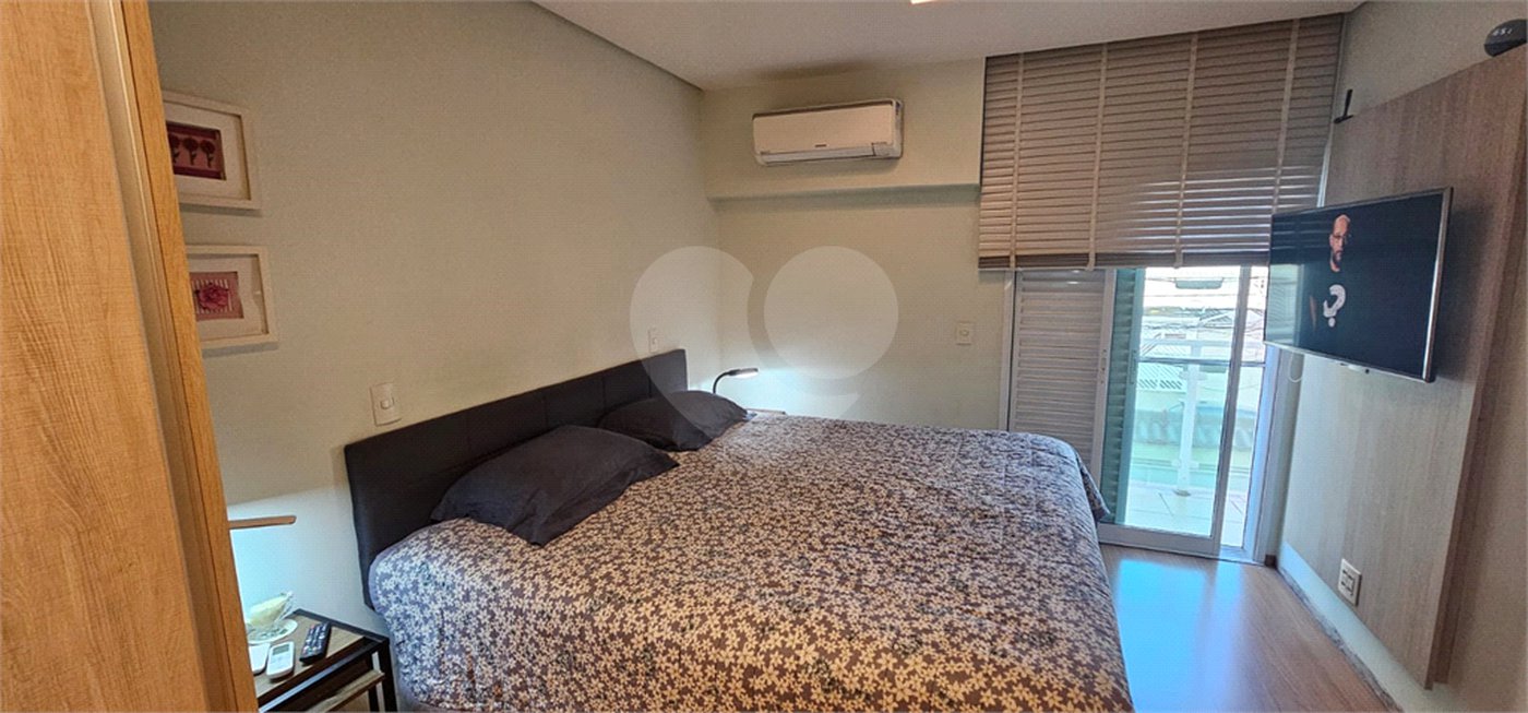 Sobrado à venda com 3 suítes em Vila Alexandria, São Paulo, SP