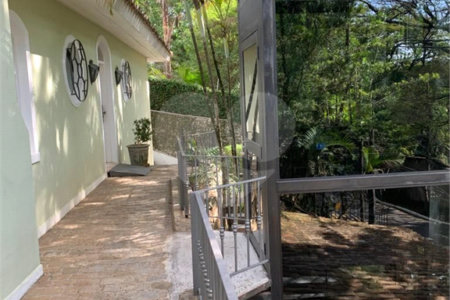 Sobrado à venda com 4 suítes em Fazenda Morumbi, São Paulo, SP