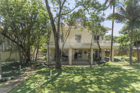 Casa à venda com 5 suítes no condomínio Chácara Flora, São Paulo - SP