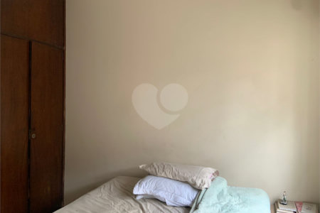 Casa à venda com 3 quartos em Cidade Vargas, São Paulo, SP