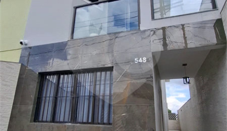Sobrado à venda com 3 quartos, sendo 1 suíte,  em Vila Constança, São Paulo, SP