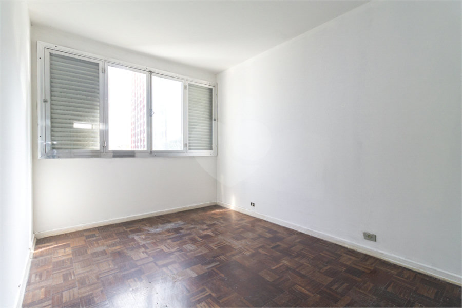 Apartamento à venda com 3 quartos, sendo 1 suíte, em Jardim América, São Paulo, SP