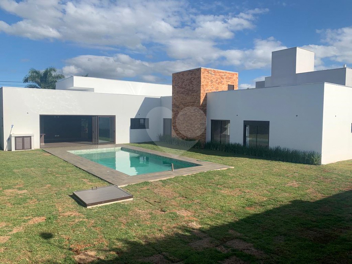 Casa à venda com 4 suítes no condomínio Lago Azul Residencial e Golfe, Araçoiaba da Serra - SP