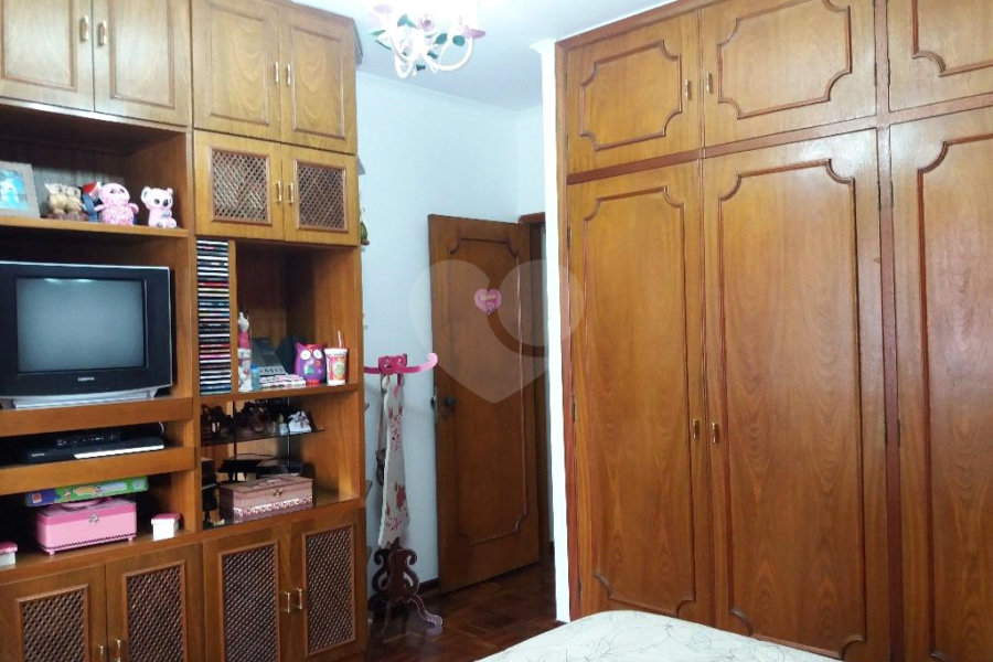 Sobrado à venda ou para alugar com 3 quartos, sendo 1 suíte, em Anália Franco, São Paulo, SP
