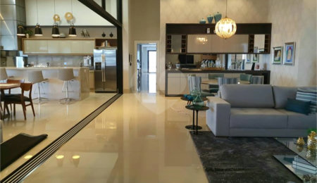 Casa à venda com 5 suítes no condomínio Residencial Villagio, Americana - SP