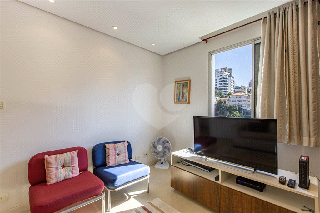 Apartamento à venda ou para alugar com 2 quartos, sendo 1 suíte, em Santa Cecília, São Paulo, SP
