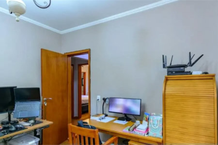 Casa à venda com 4 quartos, sendo 2 suítes, em Granja Viana, Cotia, SP