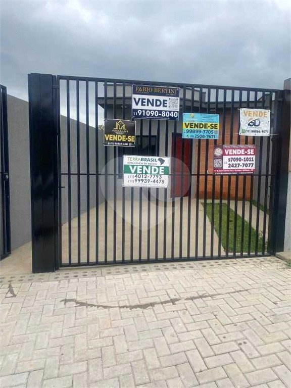 Casa Térrea à venda com 2 suítes em Jardim Santo Antônio, Atibaia, SP