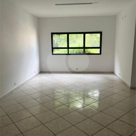 Sala para alugar em Vila Romanópolis, Ferraz de Vasconcelos, SP