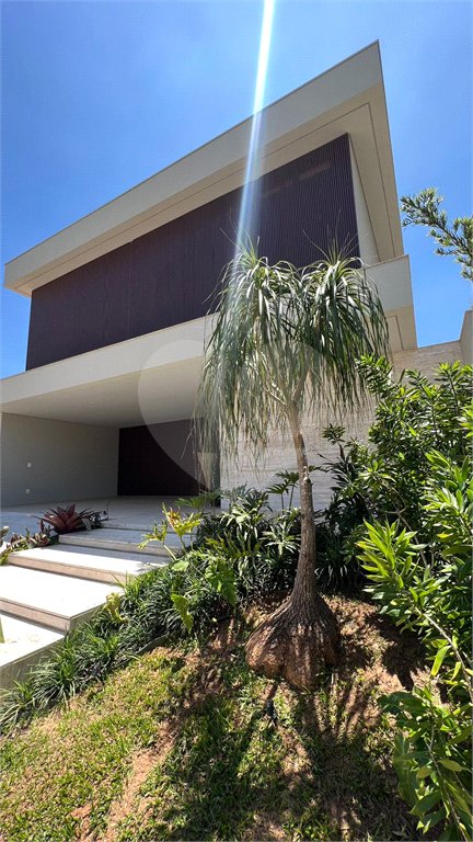Casa à venda com 3 suítes no condomínio Chácara Ondina, Sorocaba - SP