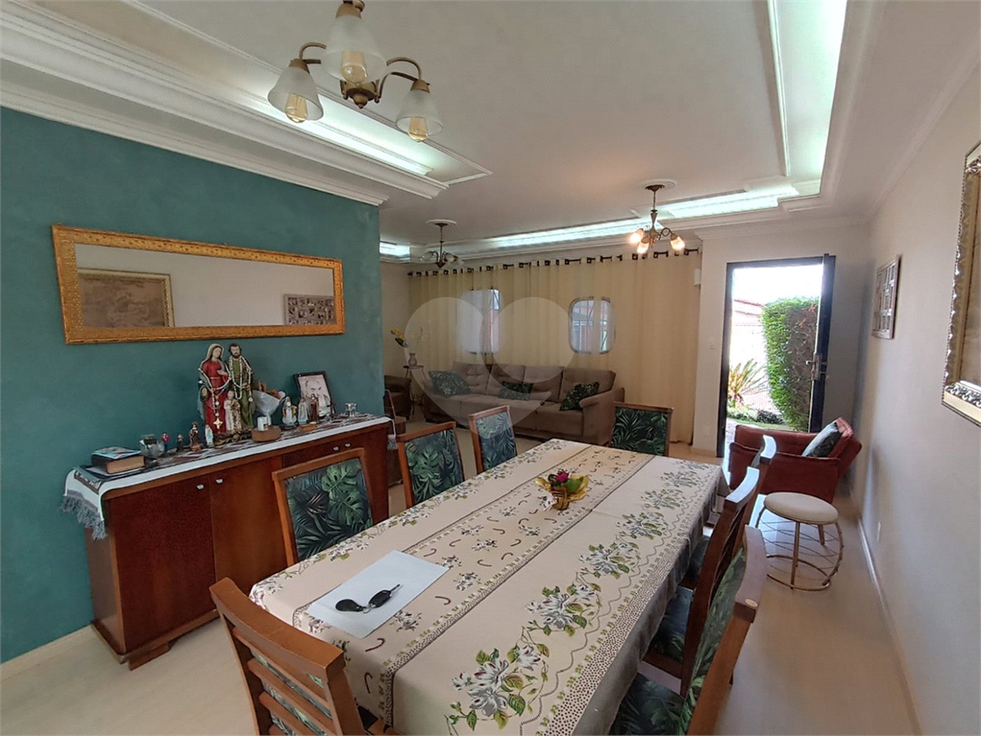 Casa à venda com 3 quartos, sendo 1 suíte, em Vila Rosa, Itapetininga, SP