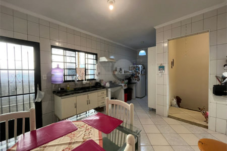 Casa à venda com 2 suítes em Jardim Santa Rosália, Sorocaba, SP
