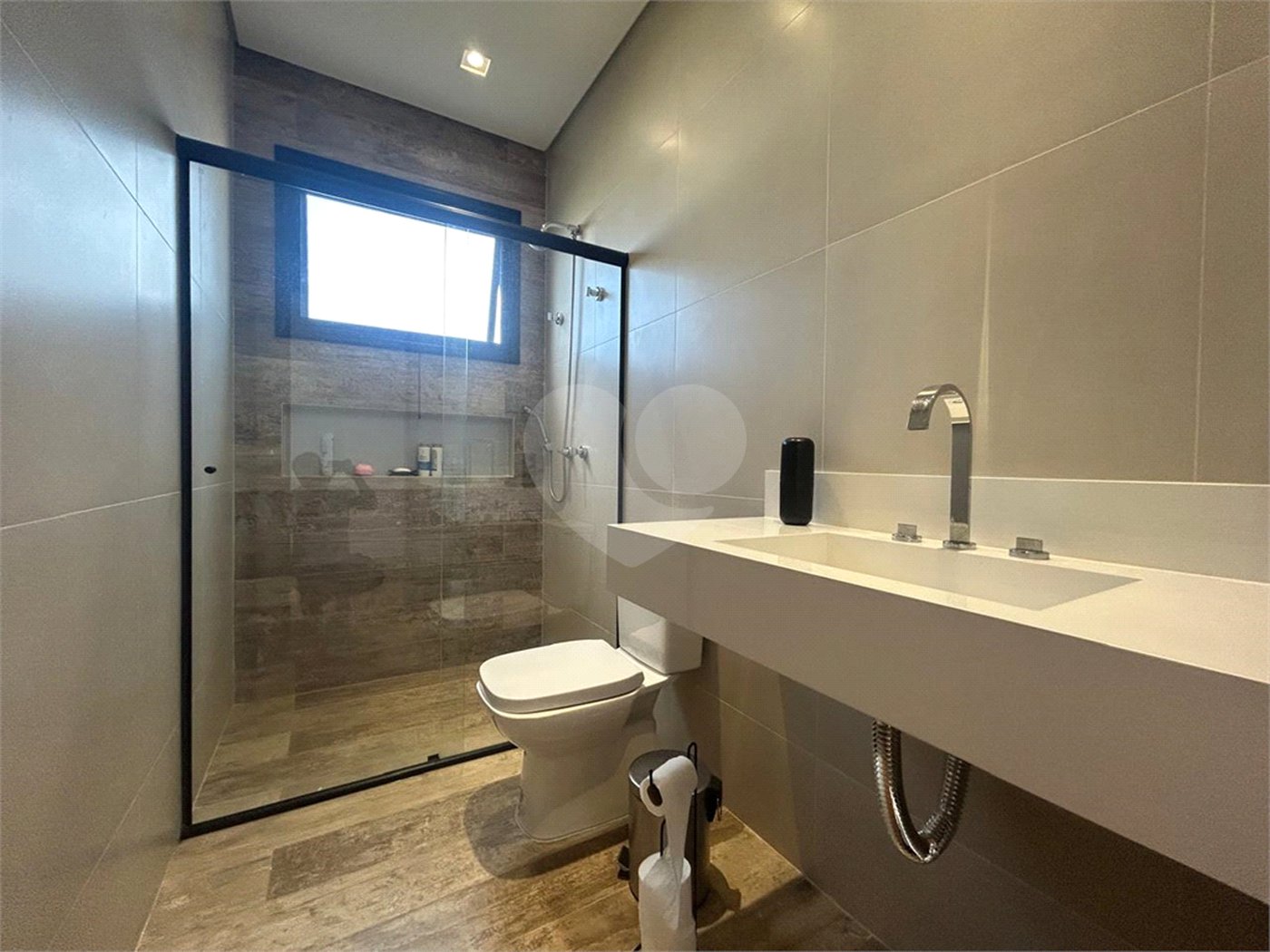 Casa à venda com 3 suítes no condomínio Alphaville Castelo, Itu - SP