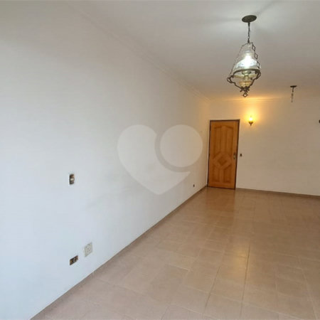 Apartamento à venda com 3 quartos, sendo 1 suíte, em Vila Mariana, São Paulo, SP