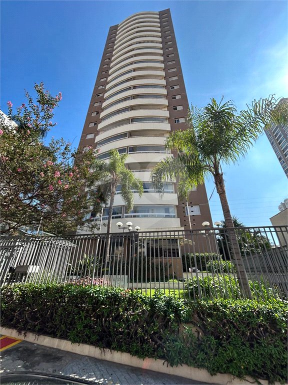 Apartamento à venda com 2 quartos, sendo 1 suíte,  em Vila Romana, São Paulo, SP