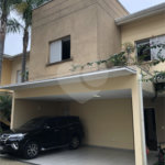 Casa à venda com 3 suítes no condomínio Villaggio Belvedere, São Paulo - SP